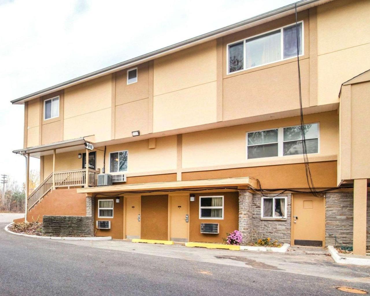 Econo Lodge New Paltz Ngoại thất bức ảnh