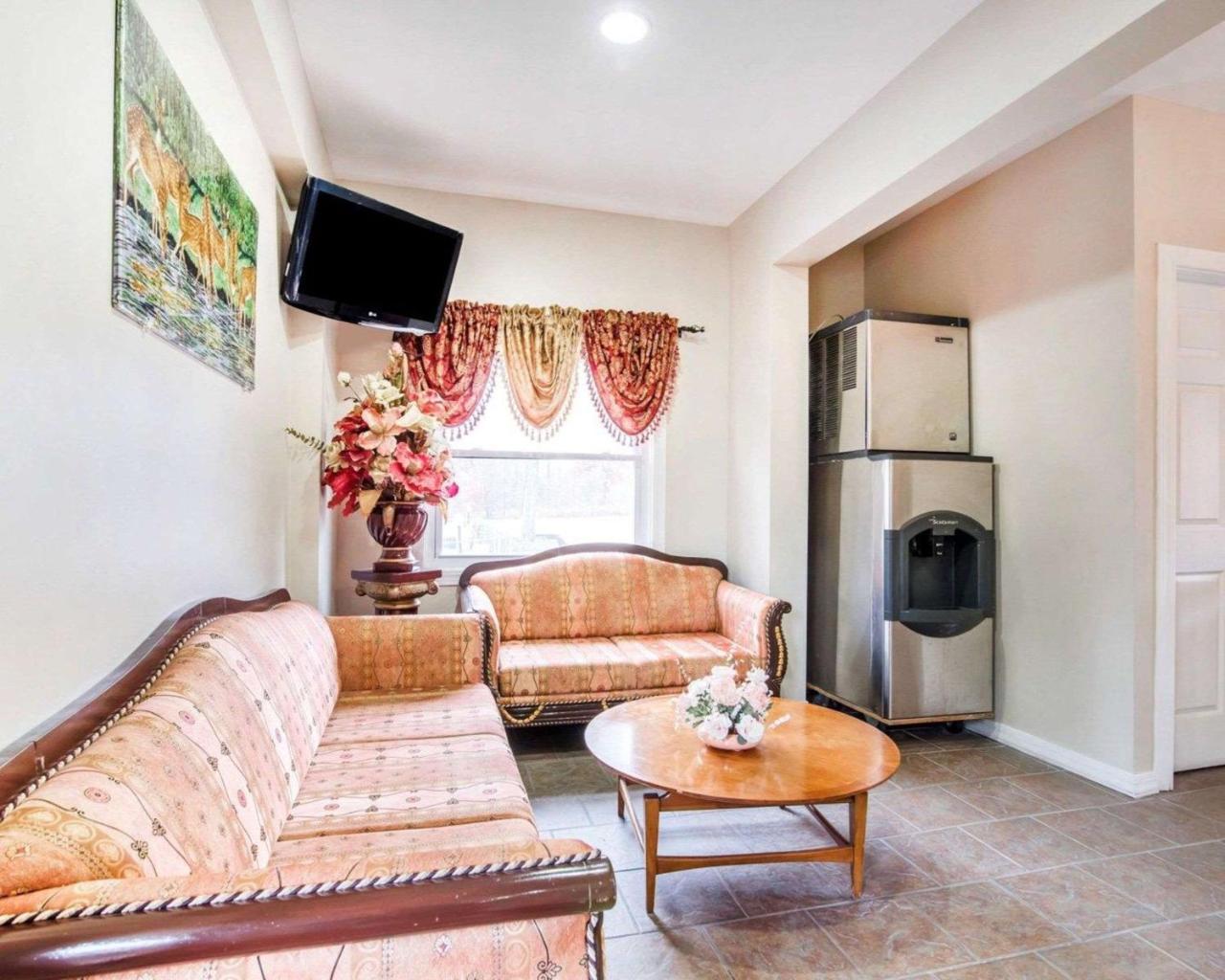 Econo Lodge New Paltz Ngoại thất bức ảnh